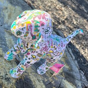 🚨 S O L D 🚨 VICTORIA SECRET PINK 🐕‍🦺 Logo Graffiti Dog NEW w/tag 🌸 RARE!